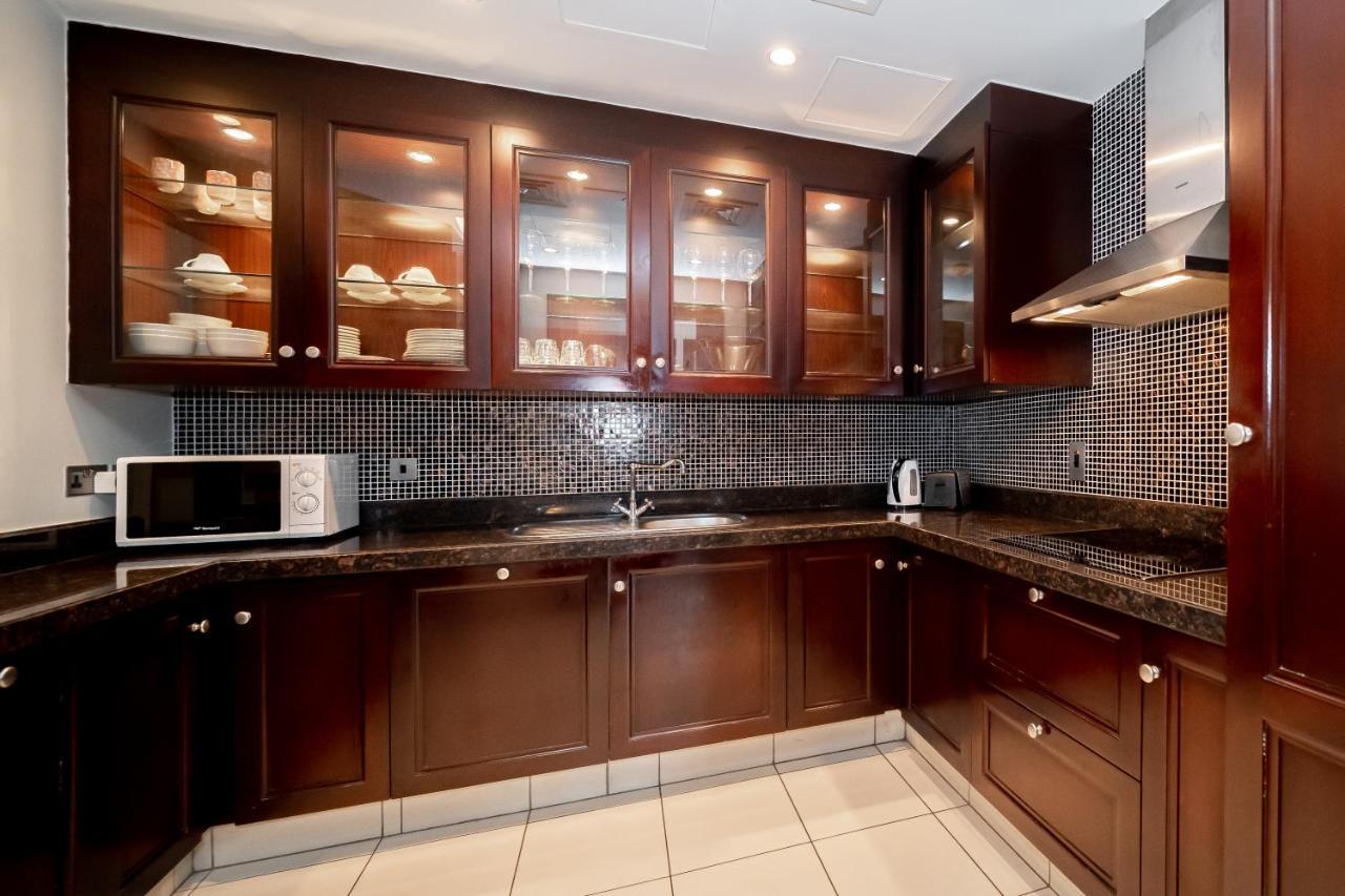 Higuests - Spacious Apt With Private Balcony In Old Town Дубай Экстерьер фото